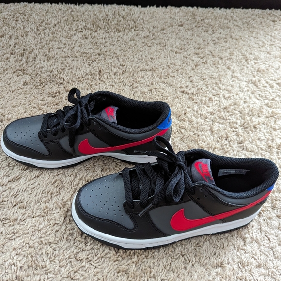 NIKE DUNK LOW GS BLACK UNIVERSITY RED-WHITE "SPIDER VERSE" - Picture 3 of 7